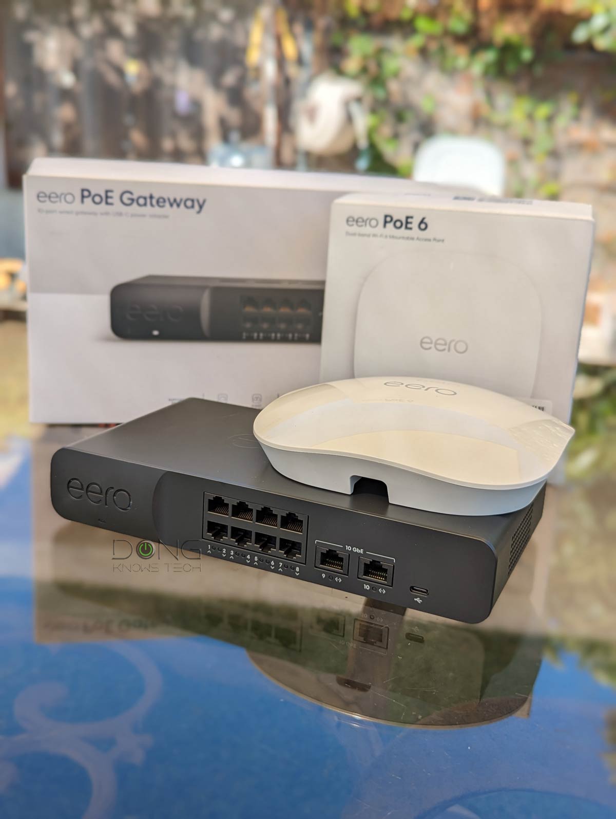 Amazon eero PoE 6 Access Point and Gateway together