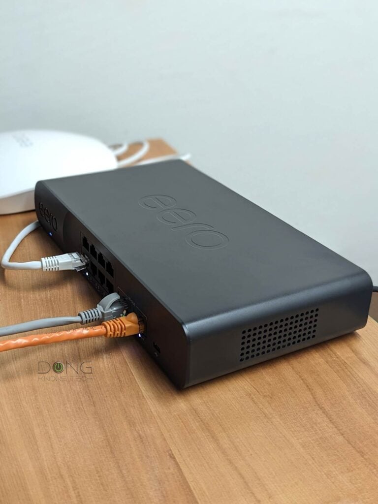 Amazon eero PoE Gateway in action