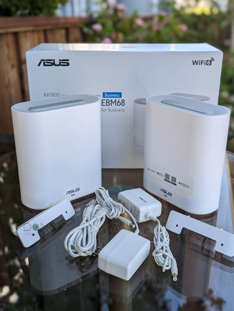 ASUS ExpertWiFi EBM68 Business Mesh System out of the retail box