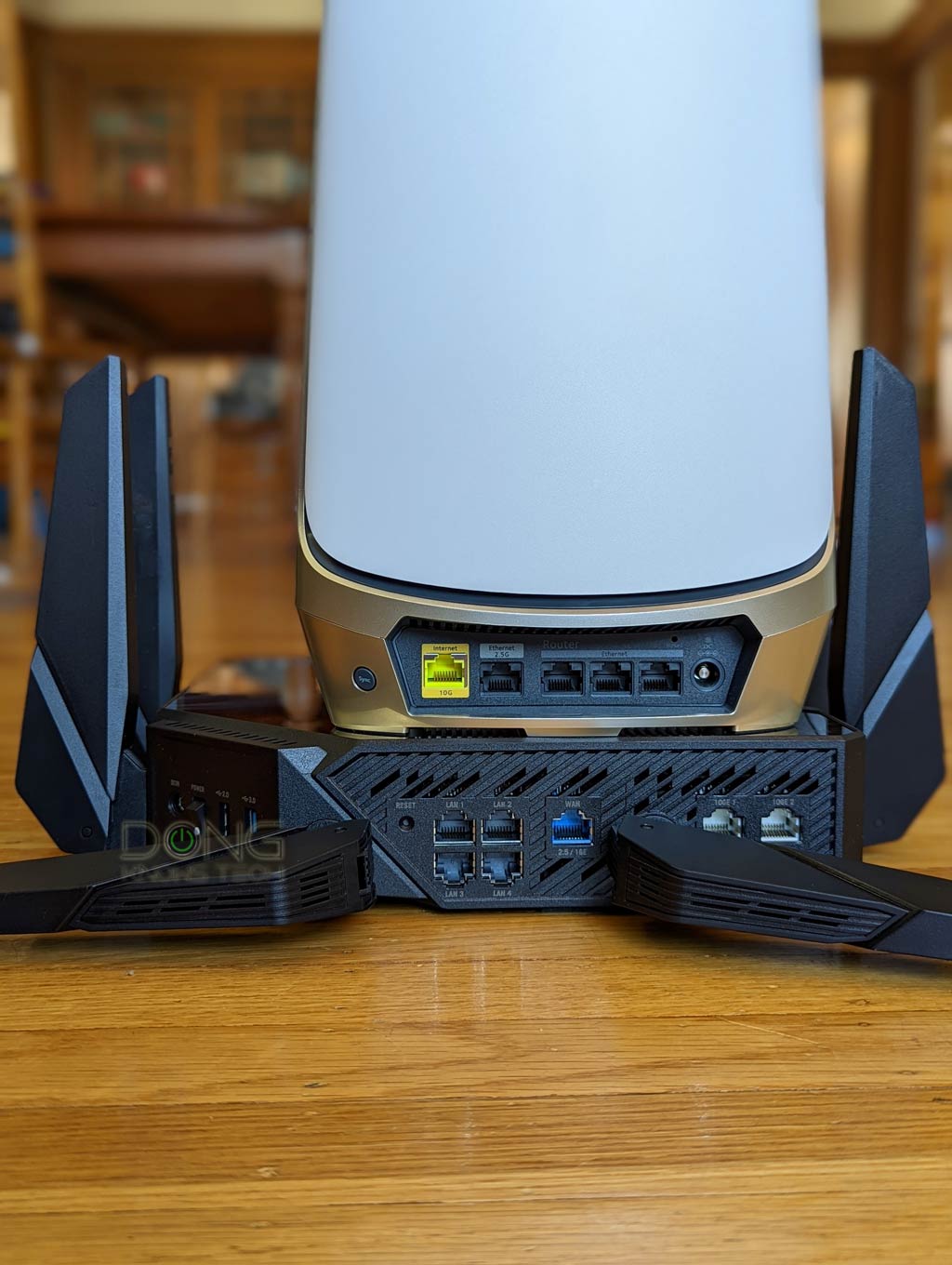 Asus GT-AXE16000 vs. Netgear Orbi RBRE960 2