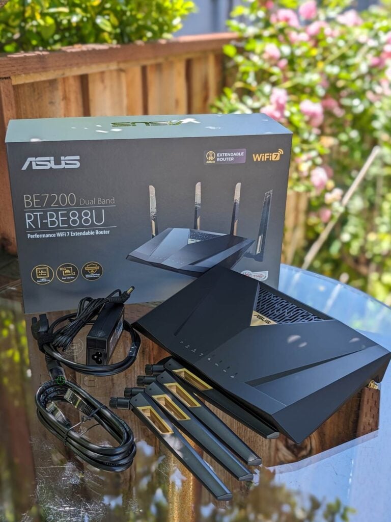 Asus RT-BE88U Wi-Fi 7 Router Box Content