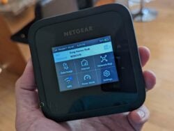 Netgear M6 Pro Hotspot Router Review: Versatile yet Ridiculously Overpriced