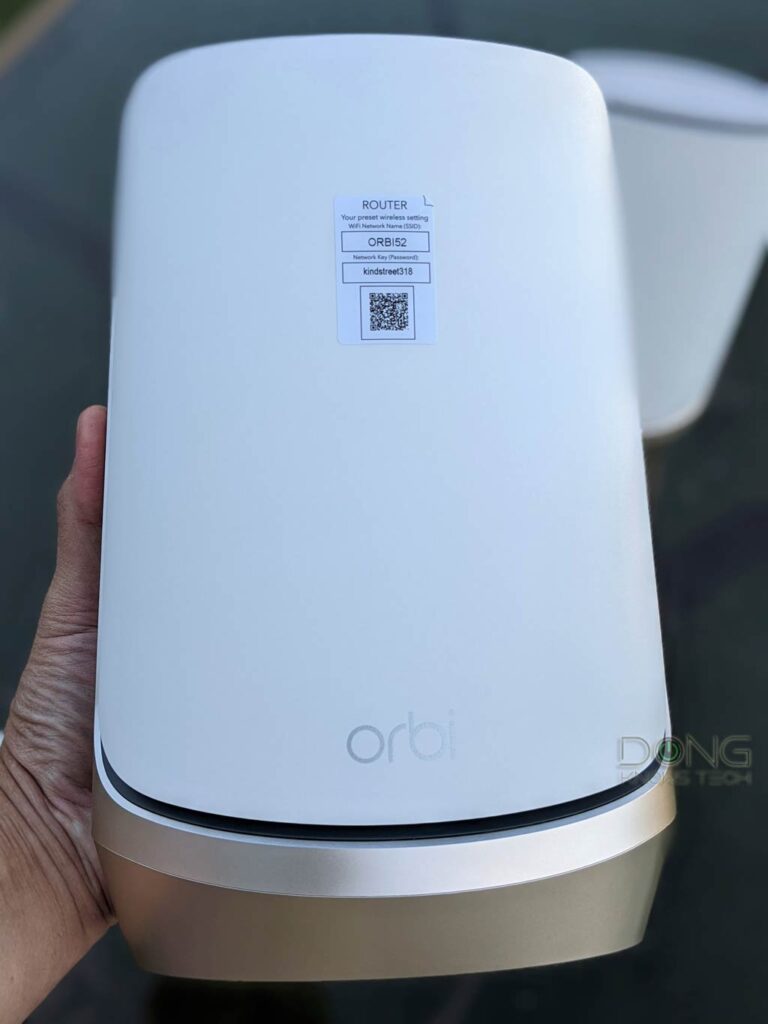 Netgear Orbi RBKE960 quad-band Mesh Wi-Fi 6E System