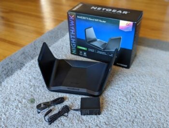 Netgear RAXE300 Review (vs. RAXE500): A Lesser yet Better Wi-Fi 6E Alternative