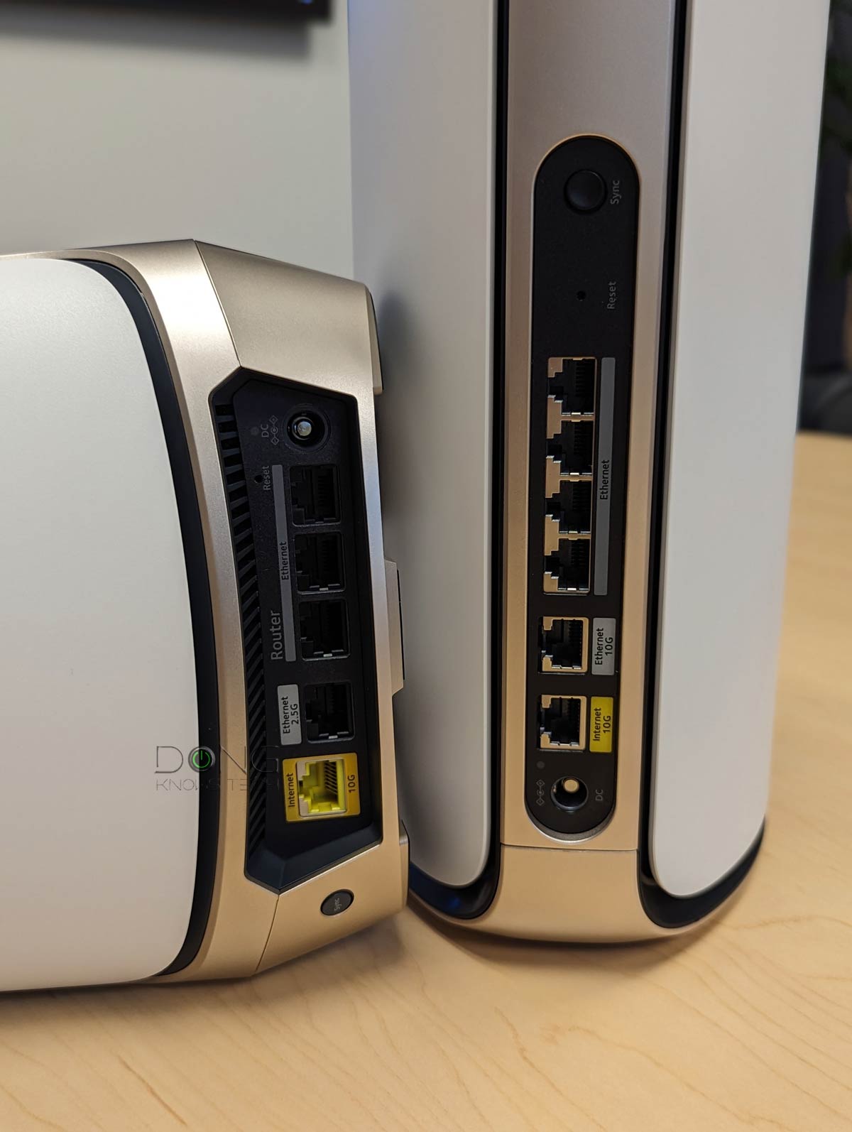 Orbi RBRE960 router vs. Orbi RBR970 router Ports 1