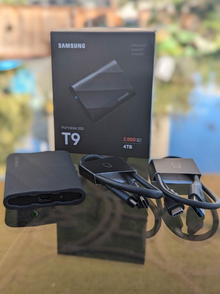 Samsung T9 Portable SSD 4TB Includes Two USB Cables