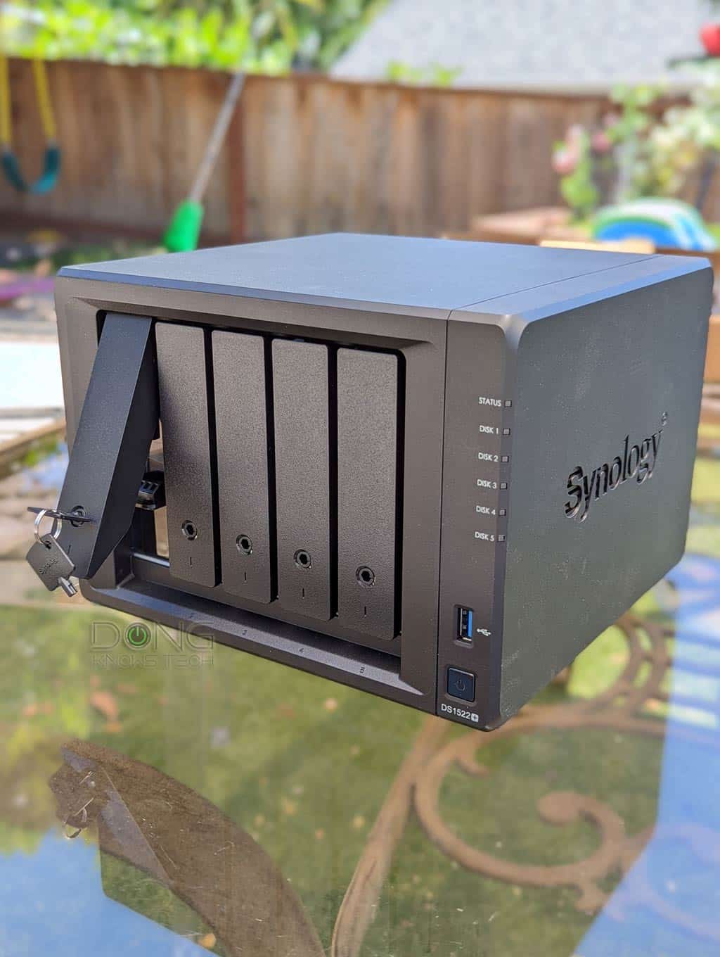 Synology DiskStation DS1522drive bays