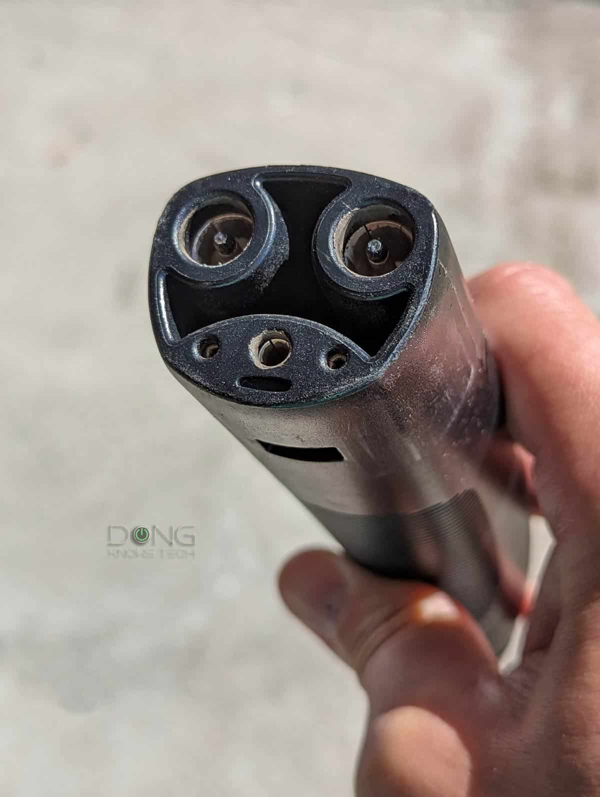 Tesla to car charging connector