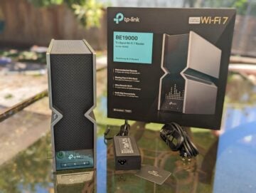 TP-Link Archer BE800 BE19000 Tri band Wi-Fi 7 Router next to box